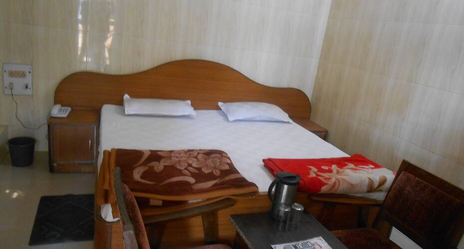 Hotel Raj Mahal, Budaun 1